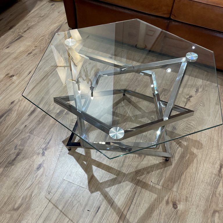 Table basse dessus verre trempé